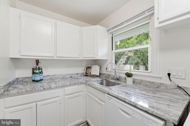 6711 SWARTHMORE DR, Alexandria, VA 22307