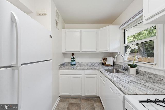6711 SWARTHMORE DR, Alexandria, VA 22307