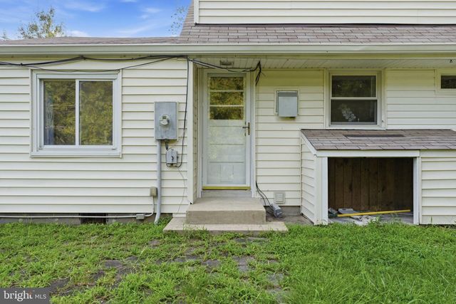 6711 SWARTHMORE DR, Alexandria, VA 22307