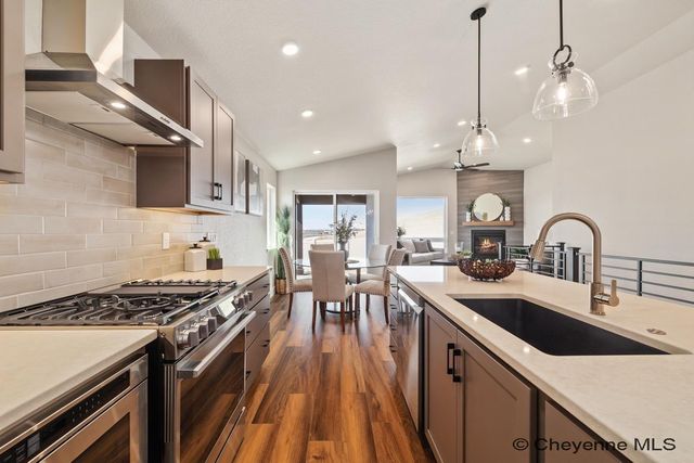 4024 SADDLEBACK LN, Cheyenne, WY 82001