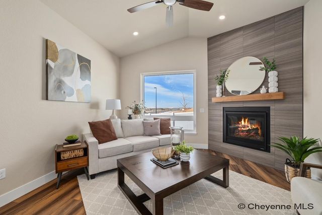 4024 SADDLEBACK LN, Cheyenne, WY 82001