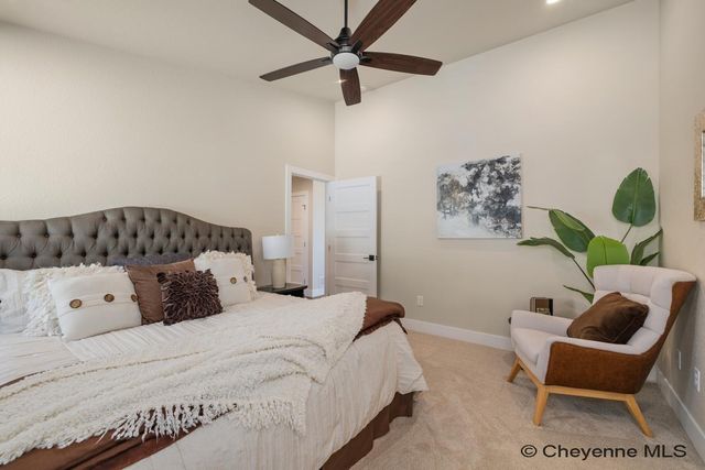 4024 SADDLEBACK LN, Cheyenne, WY 82001