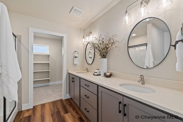 4024 SADDLEBACK LN, Cheyenne, WY 82001
