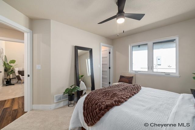 4024 SADDLEBACK LN, Cheyenne, WY 82001