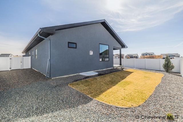 4024 SADDLEBACK LN, Cheyenne, WY 82001