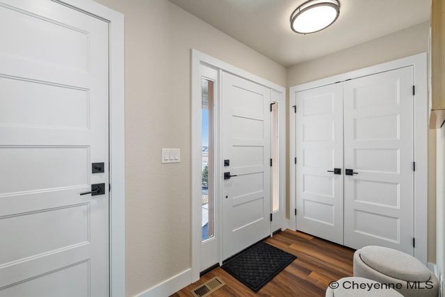 4024 SADDLEBACK LN, Cheyenne, WY 82001