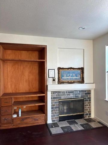 1243 Laurel Park Circle, Manteca, CA 95337