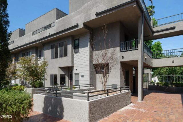 1310 E Orange Grove Boulevard 128, Pasadena, CA 91104