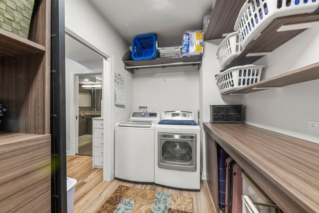 5136 W Winona Street, Chicago, IL 60630