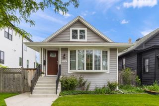 5136 W Winona Street, Chicago, IL 60630