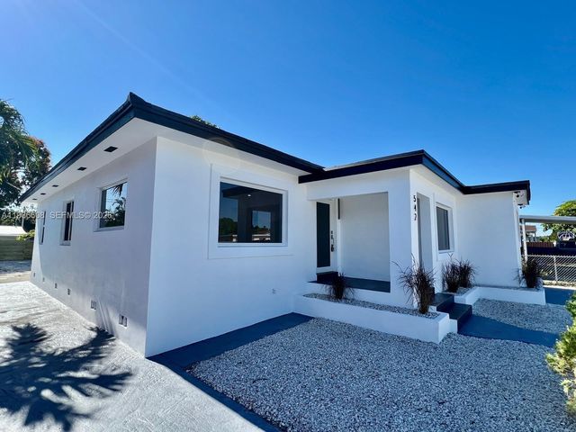 542 E 20th St, Hialeah, FL 33013