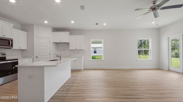 581 HANCOCK Way, Panama City Beach, FL 32413