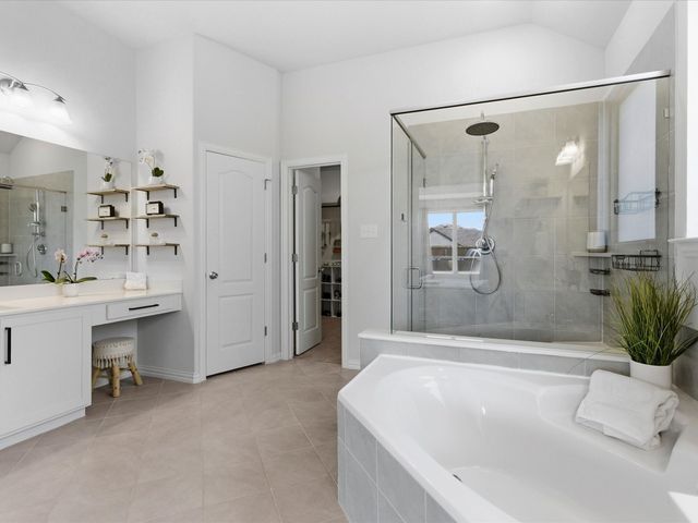 518 N Eagle Point Road, Van Alstyne, TX 75495