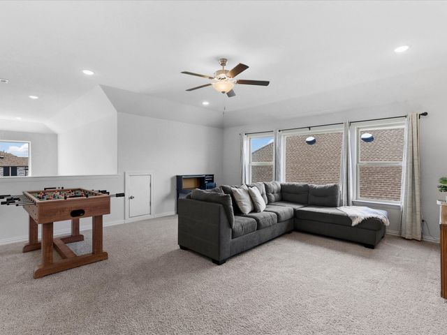 518 N Eagle Point Road, Van Alstyne, TX 75495