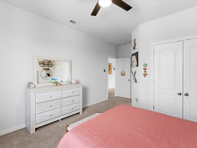 518 N Eagle Point Road, Van Alstyne, TX 75495