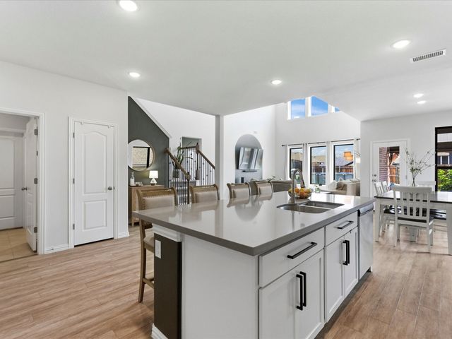 518 N Eagle Point Road, Van Alstyne, TX 75495