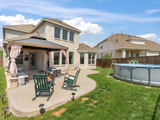 518 N Eagle Point Road, Van Alstyne, TX 75495