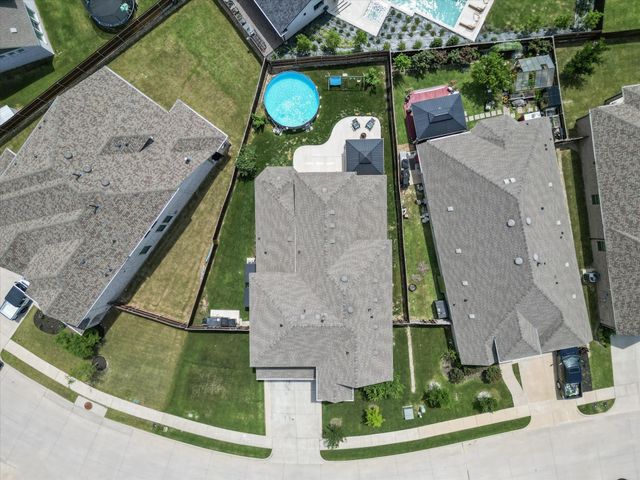 518 N Eagle Point Road, Van Alstyne, TX 75495