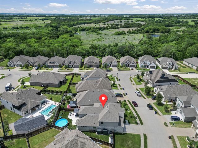 518 N Eagle Point Road, Van Alstyne, TX 75495