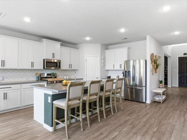 518 N Eagle Point Road, Van Alstyne, TX 75495