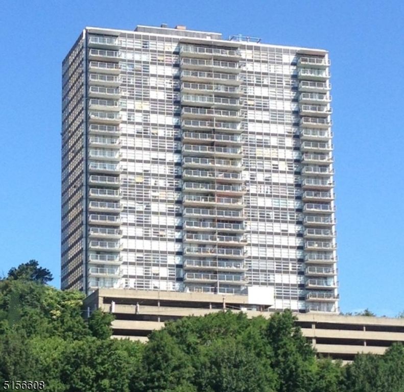 6050 Blvd East 3E, West New York Town, NJ 07093