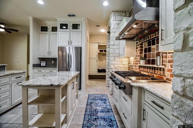 1501 Chaparrel Run, Tyler, TX 75703