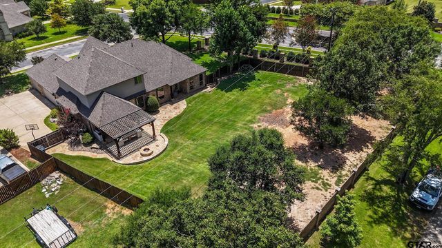 1501 Chaparrel Run, Tyler, TX 75703