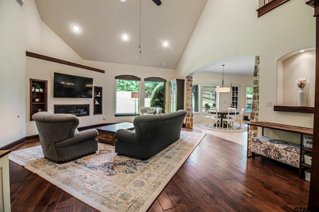 1501 Chaparrel Run, Tyler, TX 75703