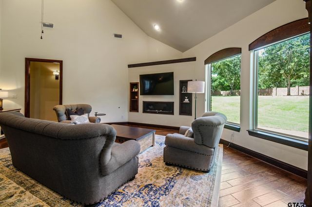 1501 Chaparrel Run, Tyler, TX 75703