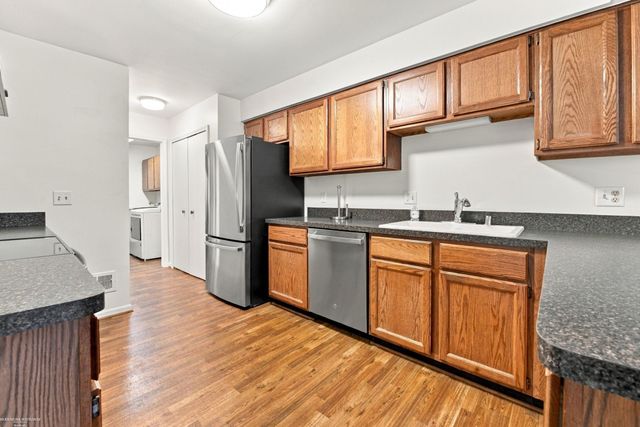 654 Country Club Drive, St Clair Shores, MI 48082