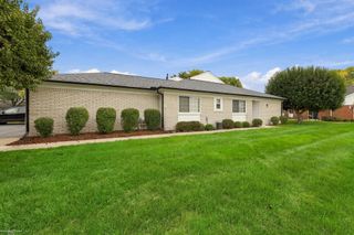 654 Country Club Drive, St Clair Shores, MI 48082