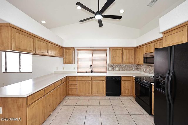 15036 N MAPLE Drive, Fountain Hills, AZ 85268