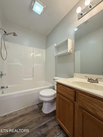 7625 Berrycoat Drive, Corryton, TN 37721
