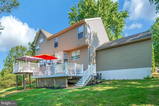 18849 BEATEN PATH CT, Triangle, VA 22172