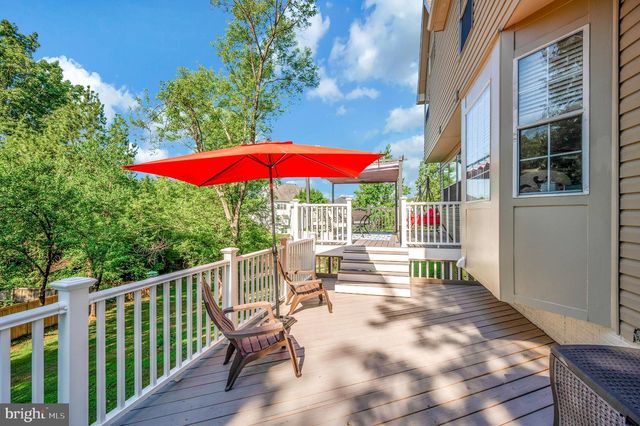18849 BEATEN PATH CT, Triangle, VA 22172