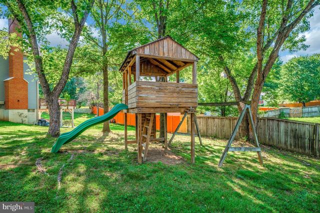 18849 BEATEN PATH CT, Triangle, VA 22172
