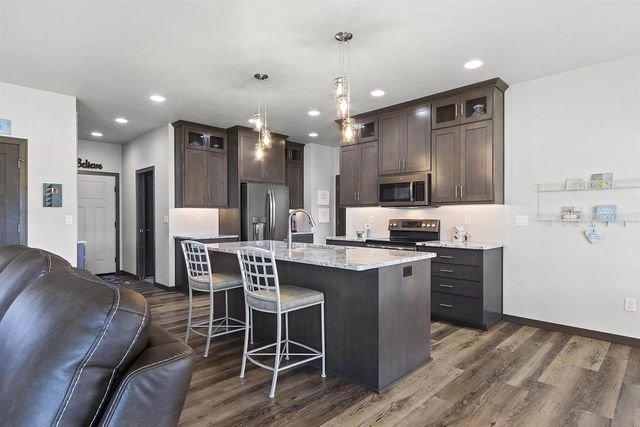 3492 PEPPERGRASS DRIVE, Green Bay, WI 54311
