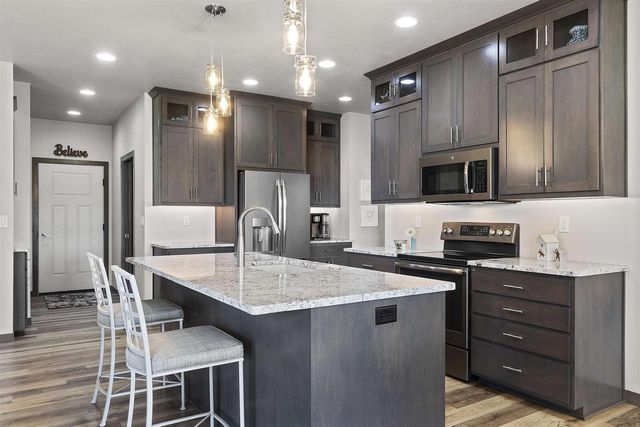3492 PEPPERGRASS DRIVE, Green Bay, WI 54311