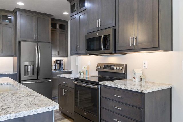 3492 PEPPERGRASS DRIVE, Green Bay, WI 54311
