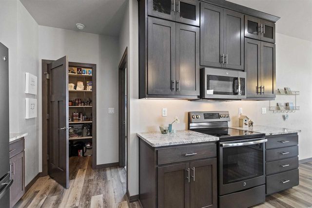 3492 PEPPERGRASS DRIVE, Green Bay, WI 54311