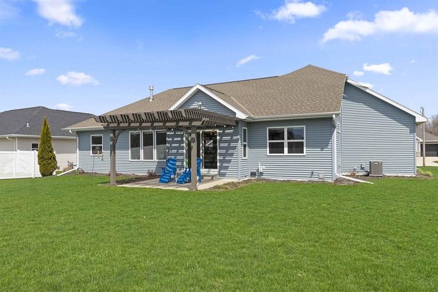 3492 PEPPERGRASS DRIVE, Green Bay, WI 54311
