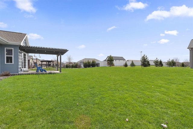 3492 PEPPERGRASS DRIVE, Green Bay, WI 54311