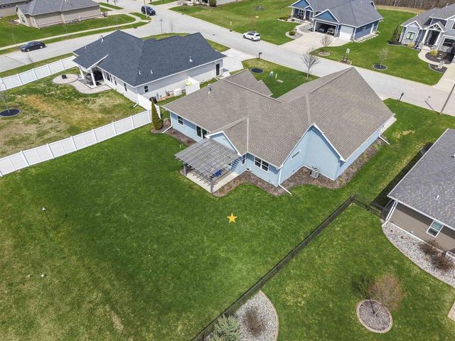 3492 PEPPERGRASS DRIVE, Green Bay, WI 54311