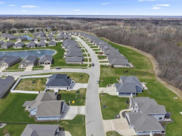 3492 PEPPERGRASS DRIVE, Green Bay, WI 54311