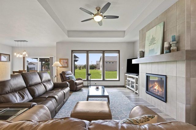 3492 PEPPERGRASS DRIVE, Green Bay, WI 54311