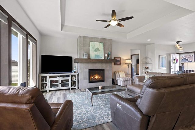 3492 PEPPERGRASS DRIVE, Green Bay, WI 54311