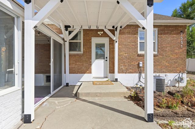 7551 S 2230 W, West Jordan, UT 84084