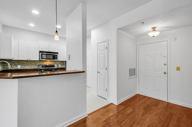 2025 Woodmont Blvd Apt 106, Nashville, TN 37215