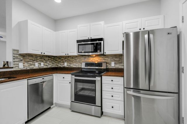 2025 Woodmont Blvd Apt 106, Nashville, TN 37215