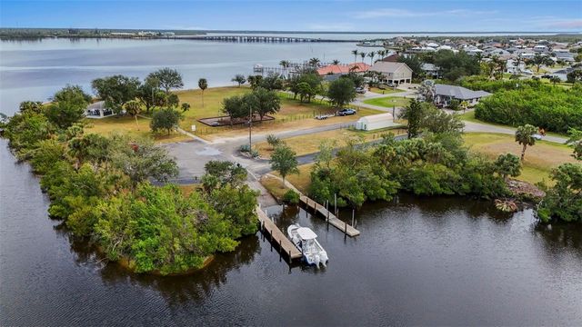 5400 JENNINGS BOULEVARD, Port Charlotte, FL 33981